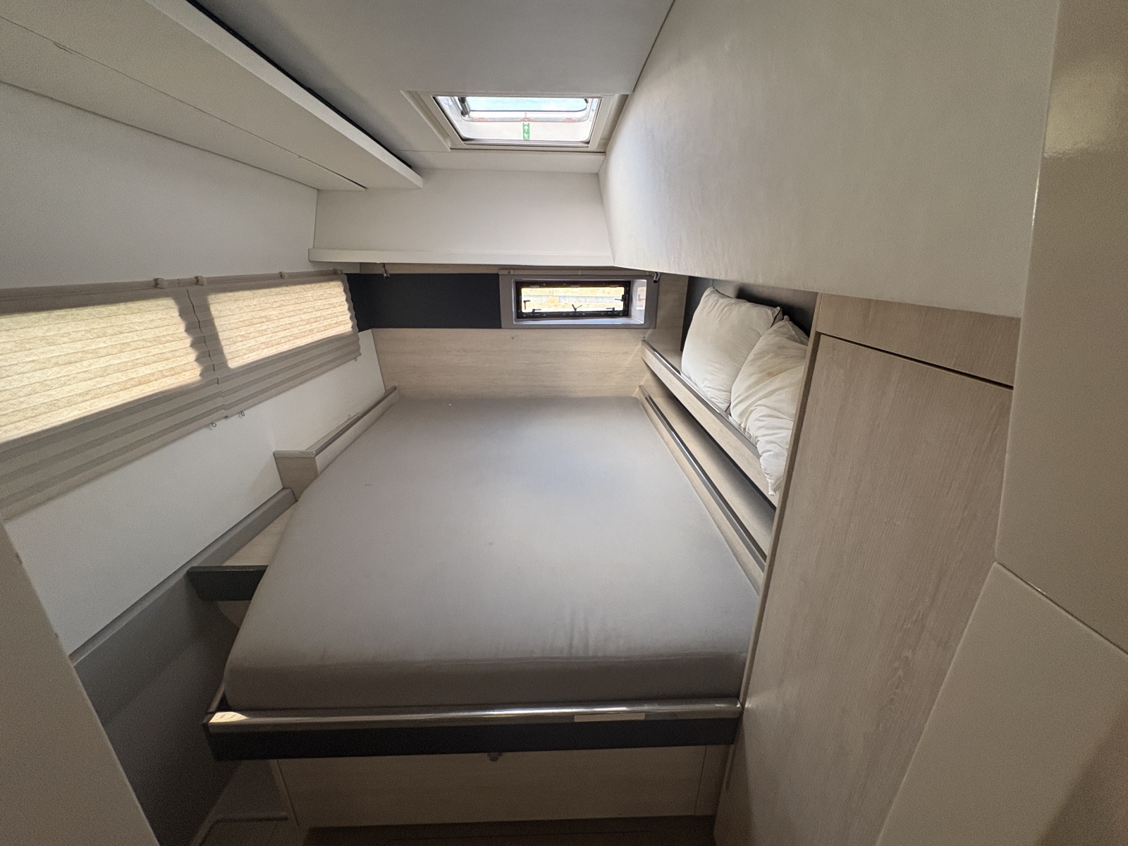 2019 Robertson & Caine Leopard 45 na sprzedaż (photo 19)