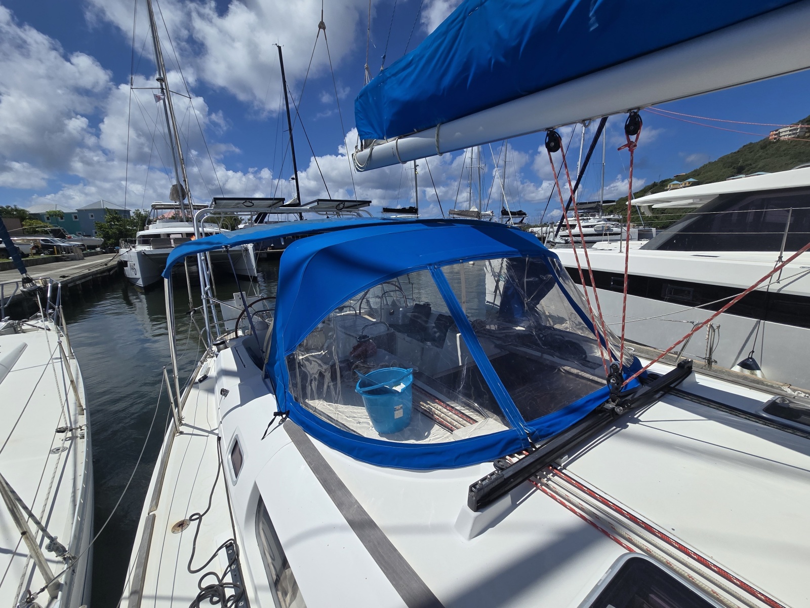 2010 Jeanneau 44I for sale (photo 3)
