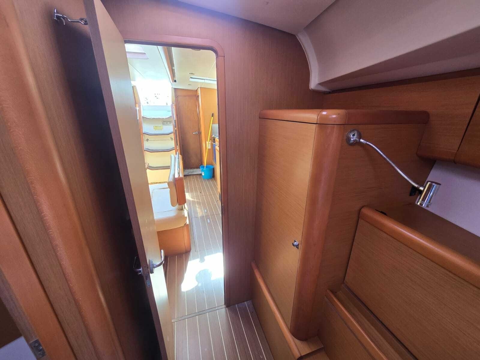 2010 Jeanneau 44I for sale (photo 13)