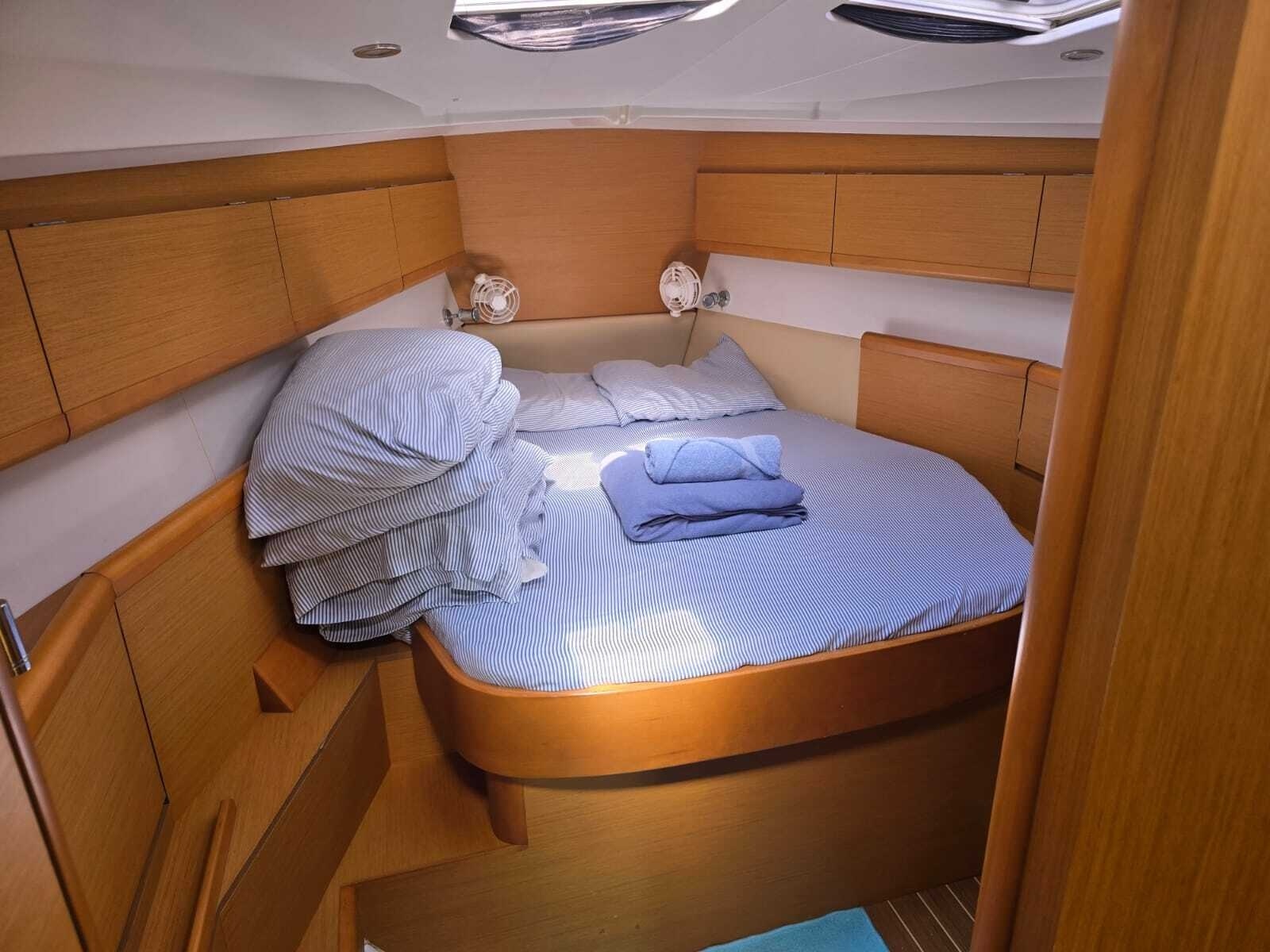 2010 Jeanneau 44I for sale (photo 15)