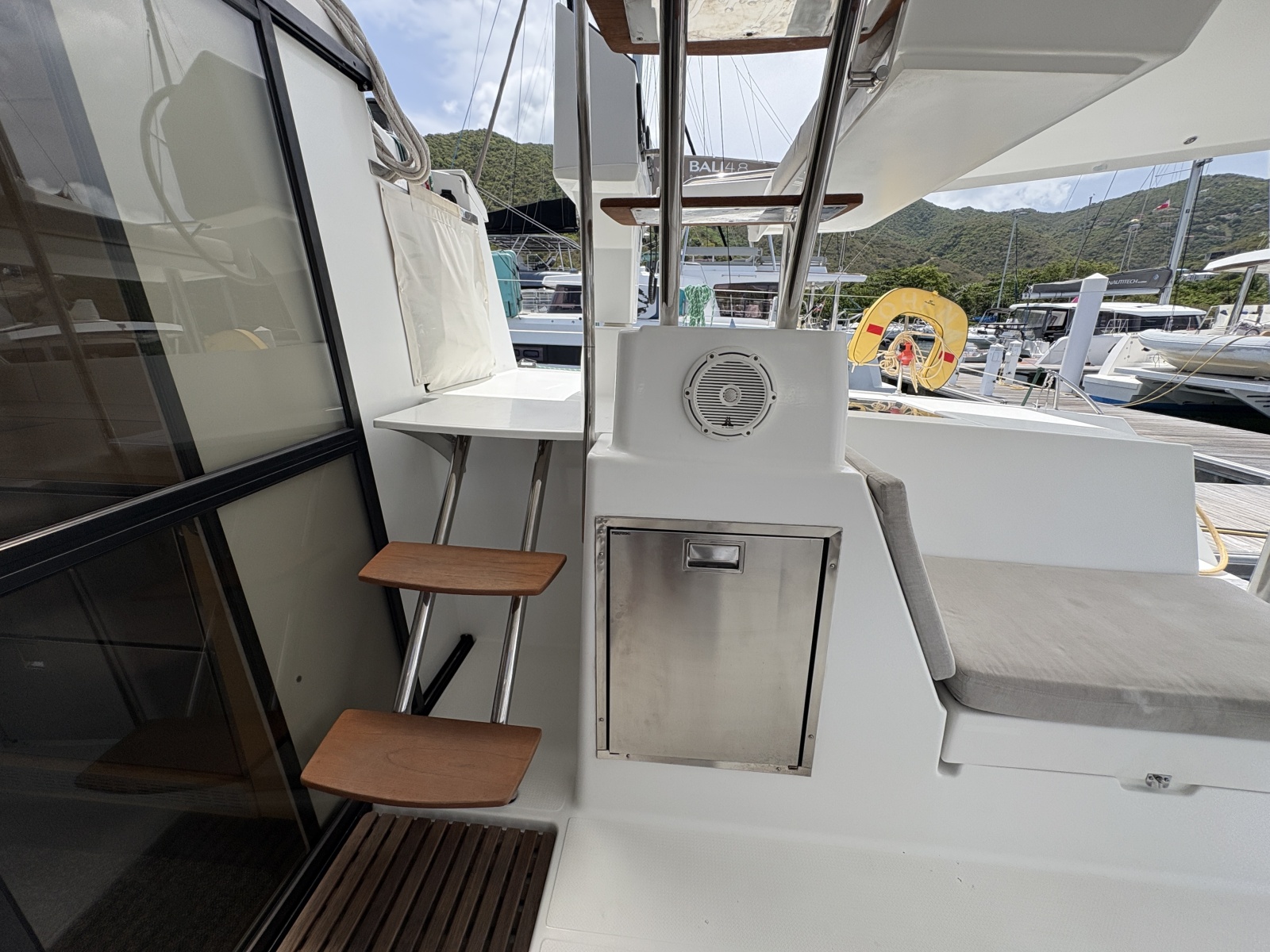 2015 Fountaine Pajot Helia 44 for sale (photo 21)