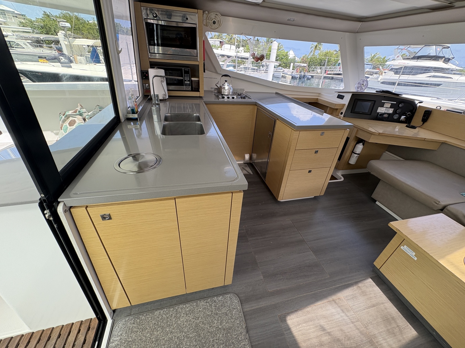 2015 Fountaine Pajot Helia 44 for sale (photo 23)