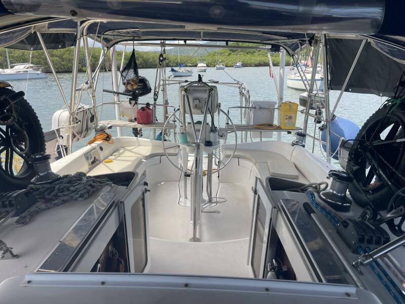 2004 Hunter 44 Aft Cockpit na sprzedaż (photo 11)
