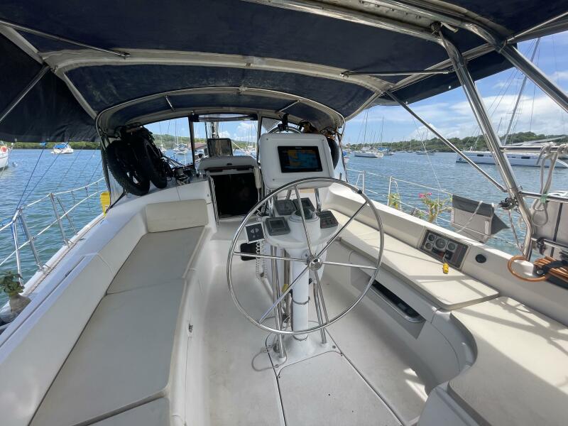 2004 Hunter 44 Aft Cockpit na sprzedaż (photo 12)