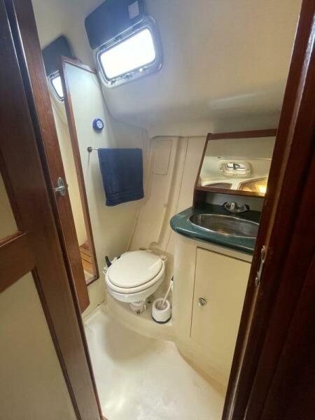 2004 Hunter 44 Aft Cockpit na sprzedaż (photo 22)