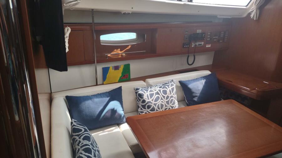 2011 Beneteau Oceanis 43 na sprzedaż (photo 7)