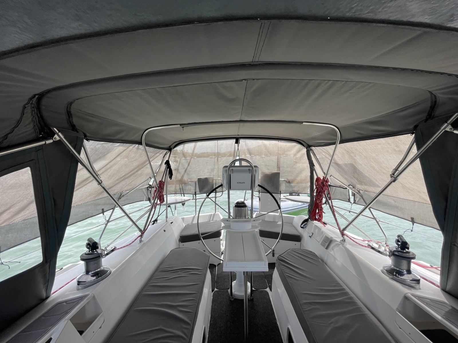 1995 Catalina 42 Mark 1 à vendre (photo 9)