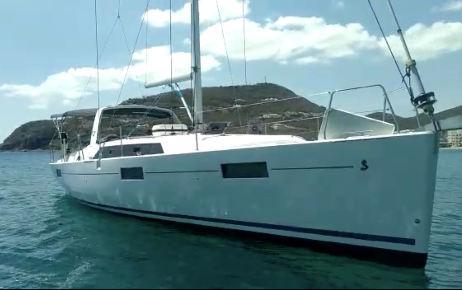 2017 Beneteau Oceanis 41 à vendre (photo 2)