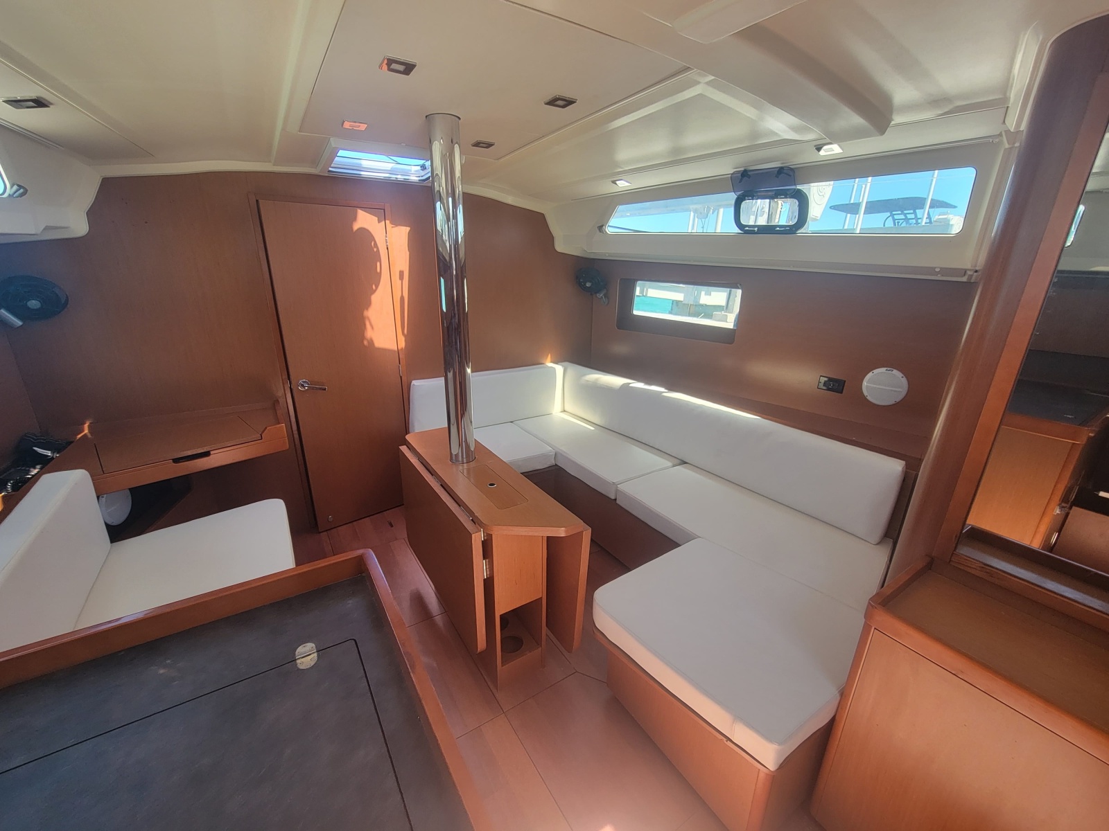 2017 Beneteau Oceanis 41 à vendre (photo 10)