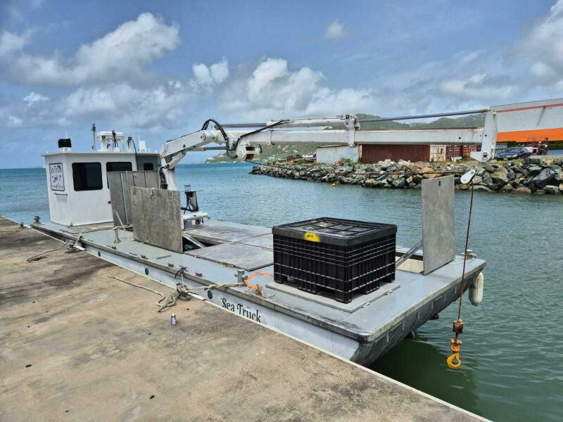 1985 Custom Aluminum Barge for sale (photo 3)