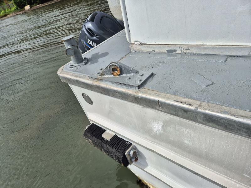 1985 Custom Aluminum Barge for sale (photo 8)