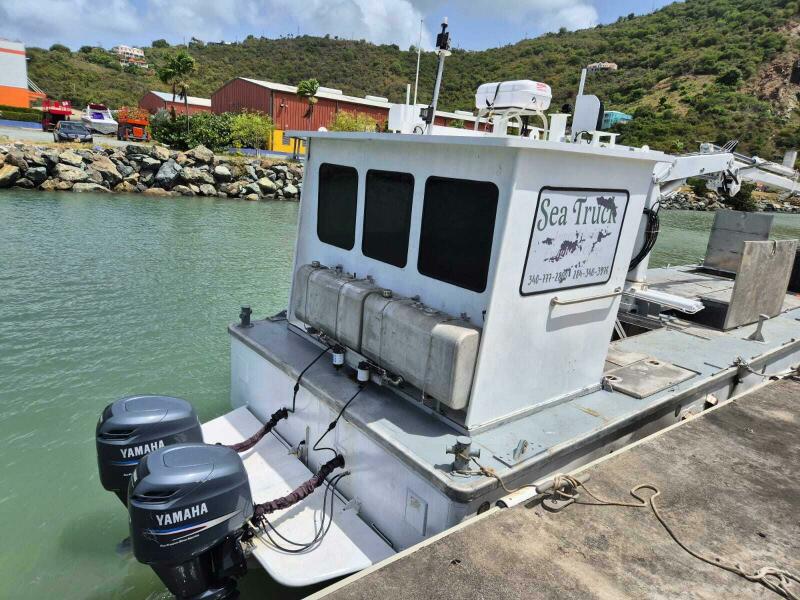 1985 Custom Aluminum Barge for sale (photo 9)
