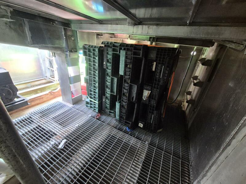 1985 Custom Aluminum Barge for sale (photo 15)
