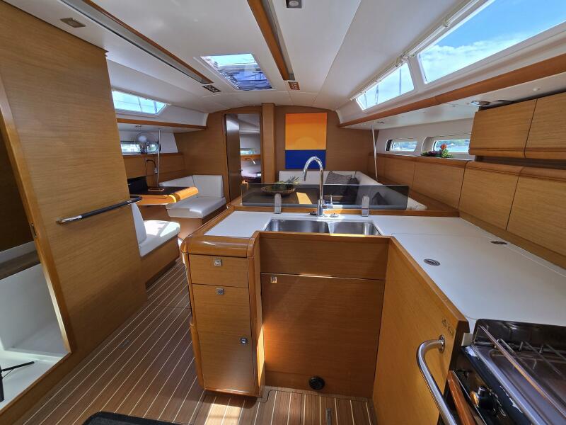 2013 Jeanneau Sun Odyssey 409 for sale (photo 8)