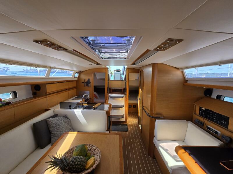 2013 Jeanneau Sun Odyssey 409 for sale (photo 9)