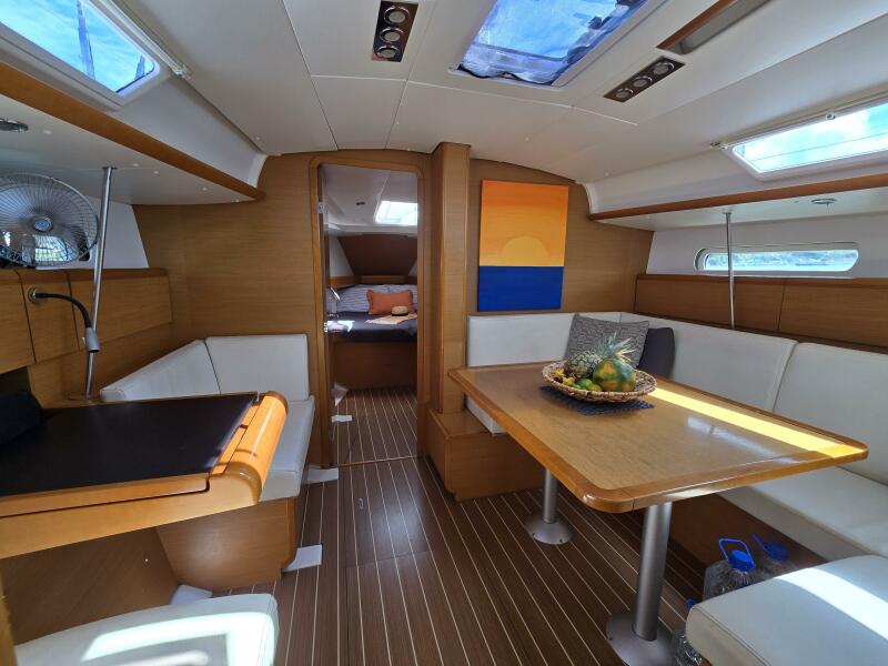 2013 Jeanneau Sun Odyssey 409 for sale (photo 10)