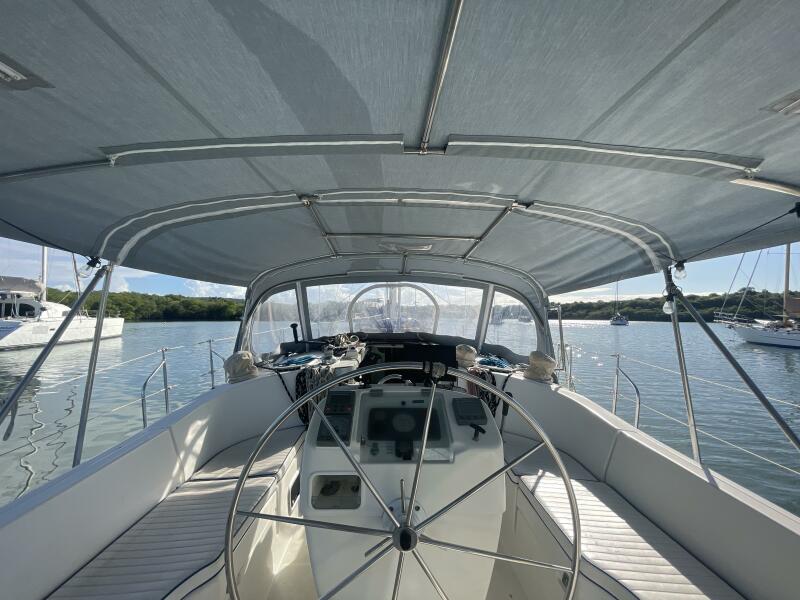 1993 Beneteau Oceanis 400 for sale (photo 9)