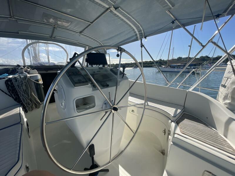 1993 Beneteau Oceanis 400 for sale (photo 10)