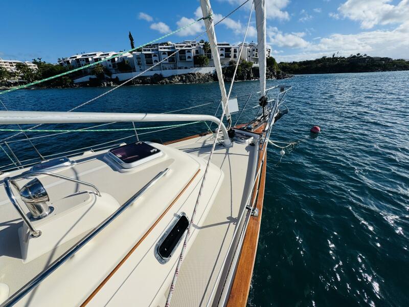 2011 Island Packet 370 for sale (photo 12)