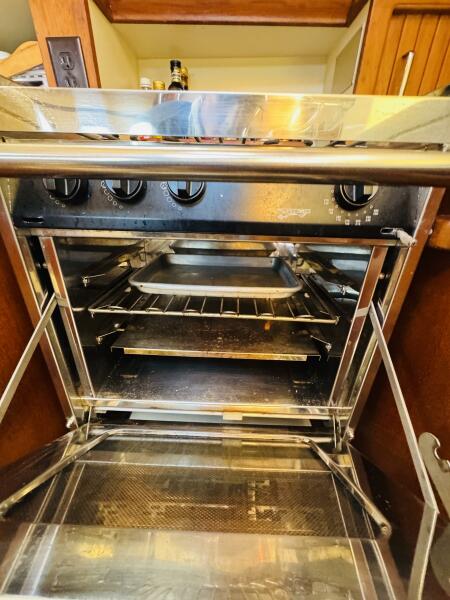 2011 Island Packet 370 for sale (photo 18)