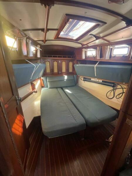1987 Gozzard 36 for sale (photo 16)