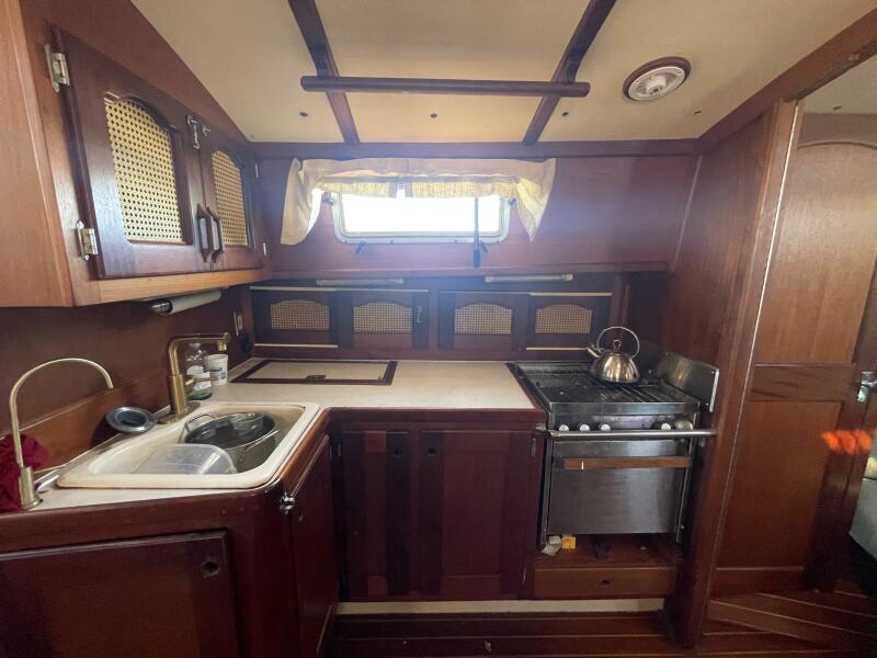 1987 Gozzard 36 for sale (photo 19)