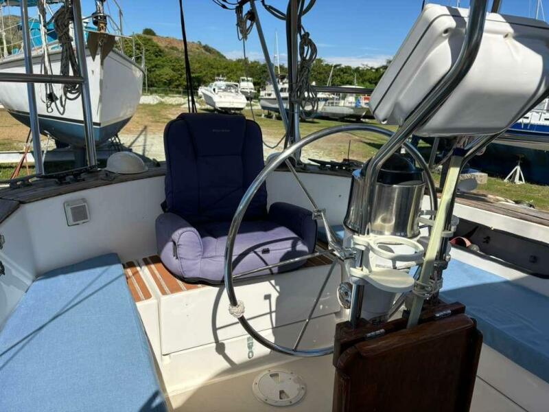 1980 Pearson 365 Ketch zu verkaufen (photo 11)