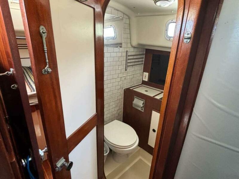 1980 Pearson 365 Ketch zu verkaufen (photo 21)