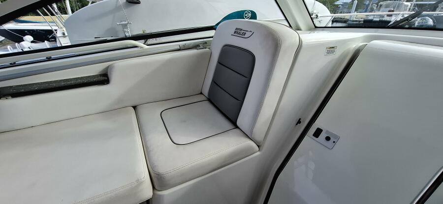 2013 Boston Whaler Conquest 315 en venta (photo 17)