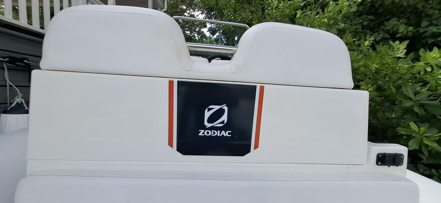 2025 Zodiac Medline 7.5 GT à vendre (photo 14)