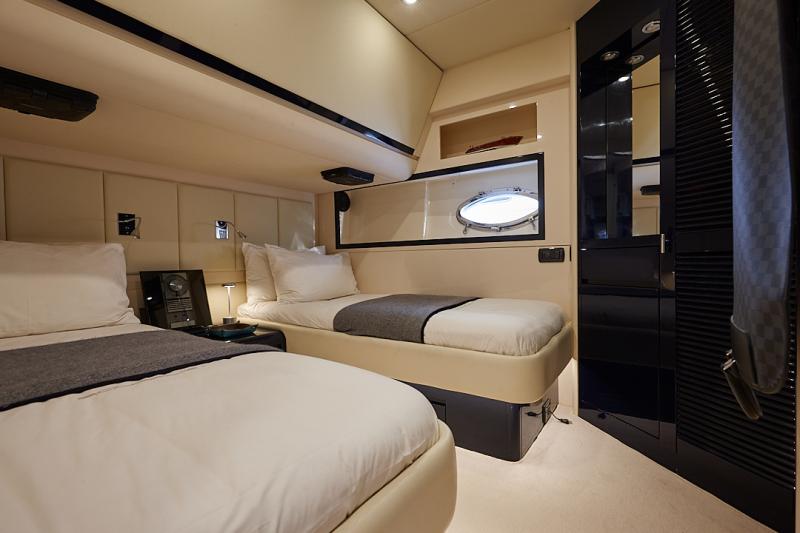 1997 RIVA AQUARIUS 54 in vendita (photo 2)