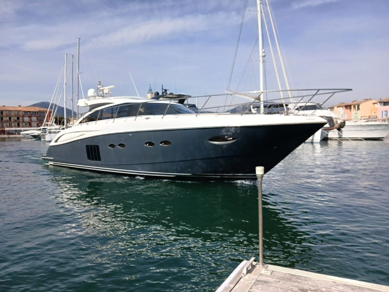 2011 Princess V62 for sale (photo 2)