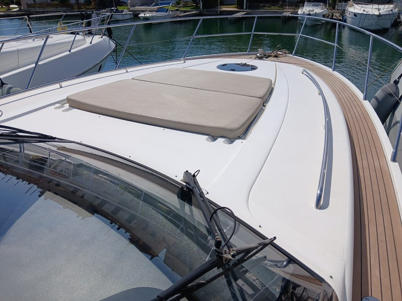 2011 Princess V62 for sale (photo 16)