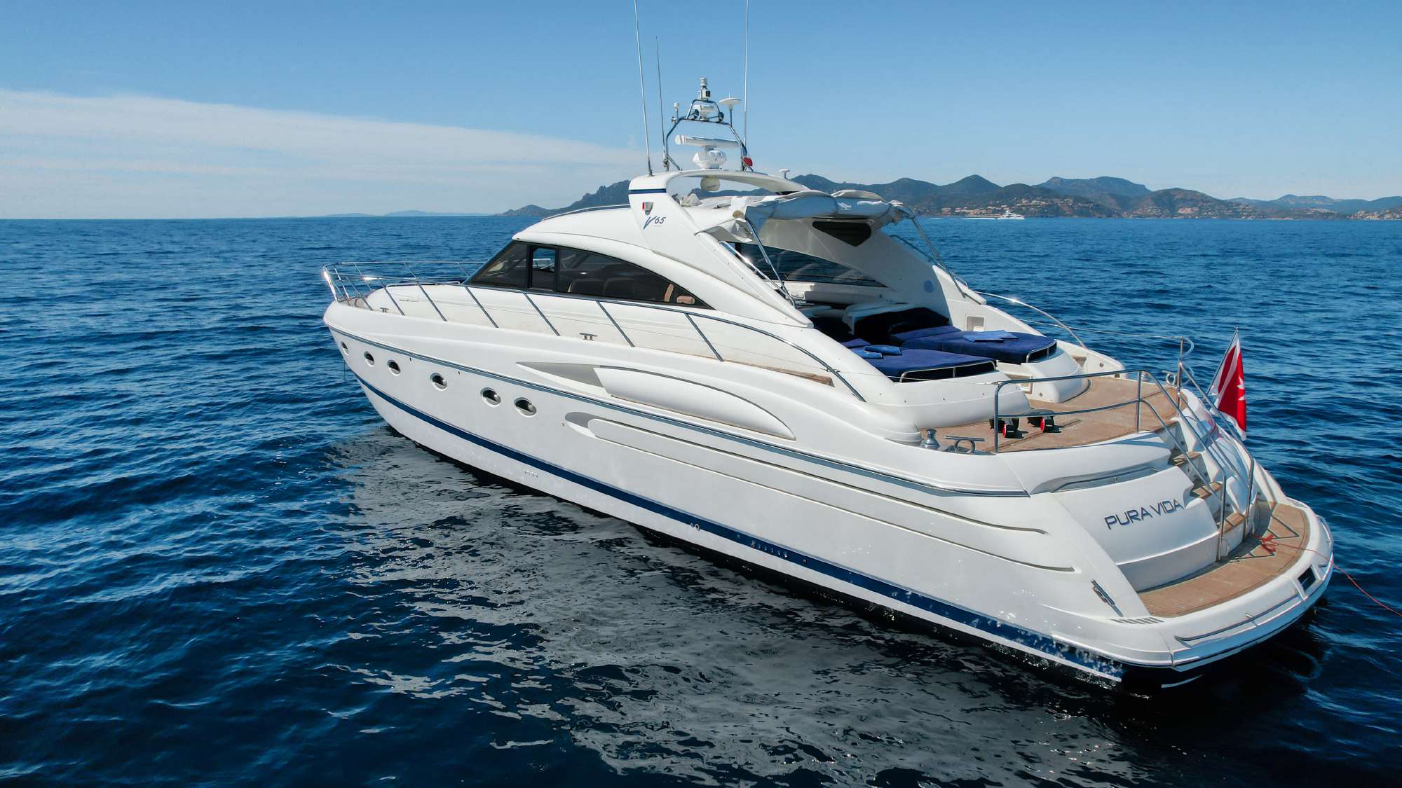 2003 Princess V65 for sale (photo 3)