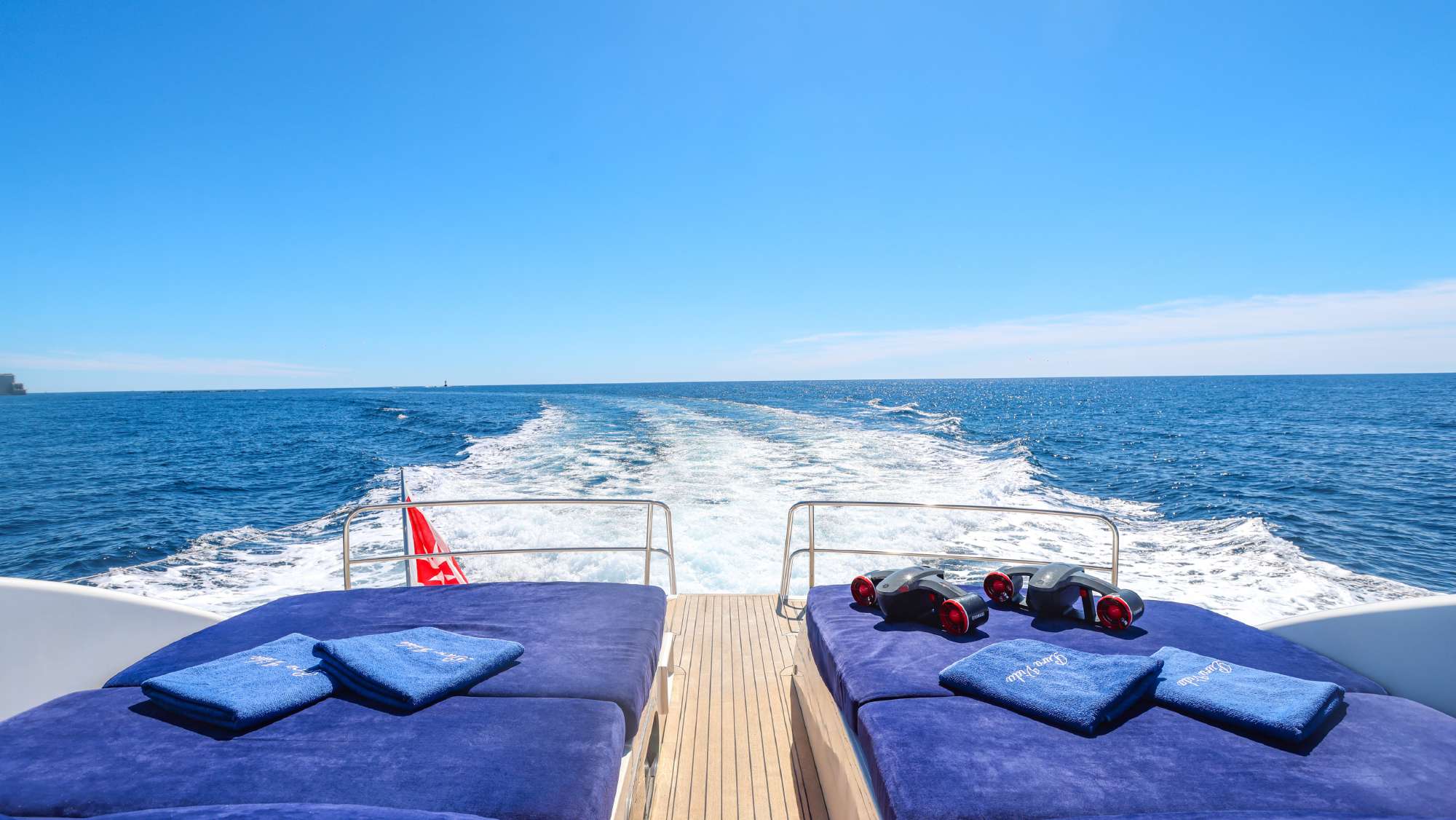 2003 Princess V65 for sale (photo 7)