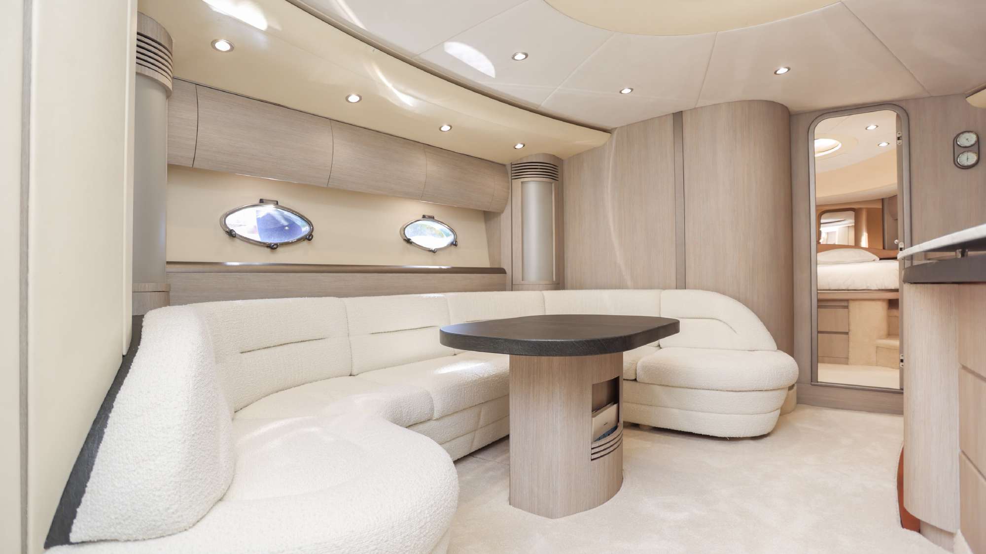 2003 Princess V65 for sale (photo 16)