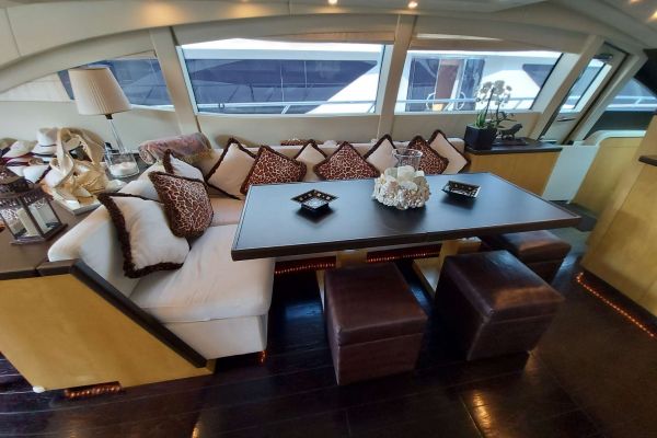 2006 Overmarine Mangusta 92 te koop (photo 16)