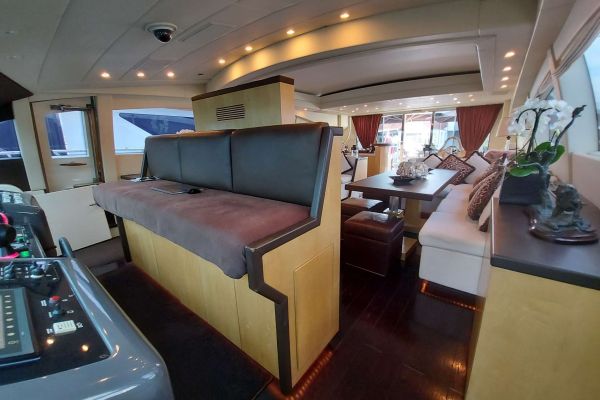2006 Overmarine Mangusta 92 te koop (photo 18)
