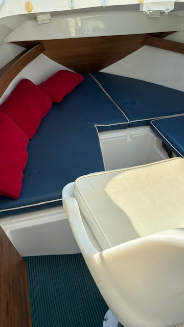 2000 Jeanneau Merry Fisher 6 for sale (photo 2)