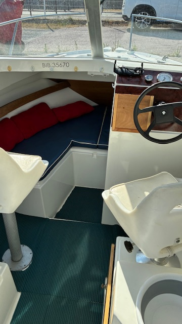 2000 Jeanneau Merry Fisher 6 for sale (photo 3)