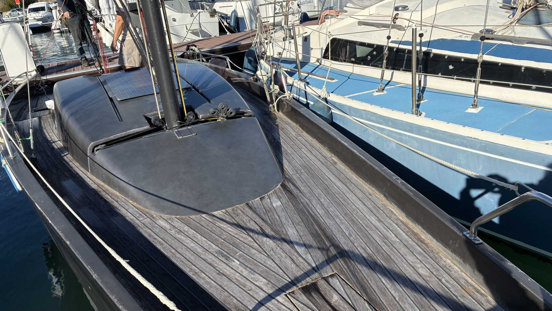 2011 LATITUDE 46 ALPENA ONE à vendre (photo 5)