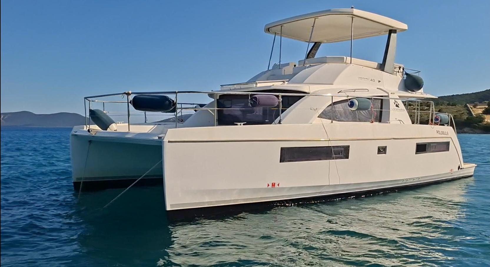 2019 Robertson & Caine Leopard 43 PC à vendre (photo 2)