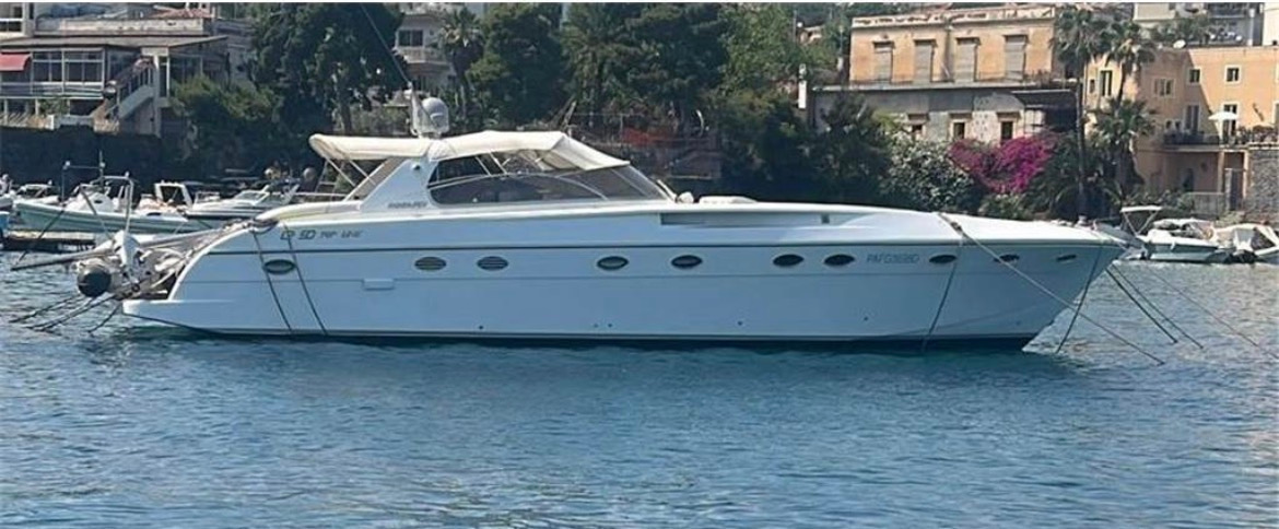 2003 Rizzardi 50 Top Line à vendre et à louer (photo 2)