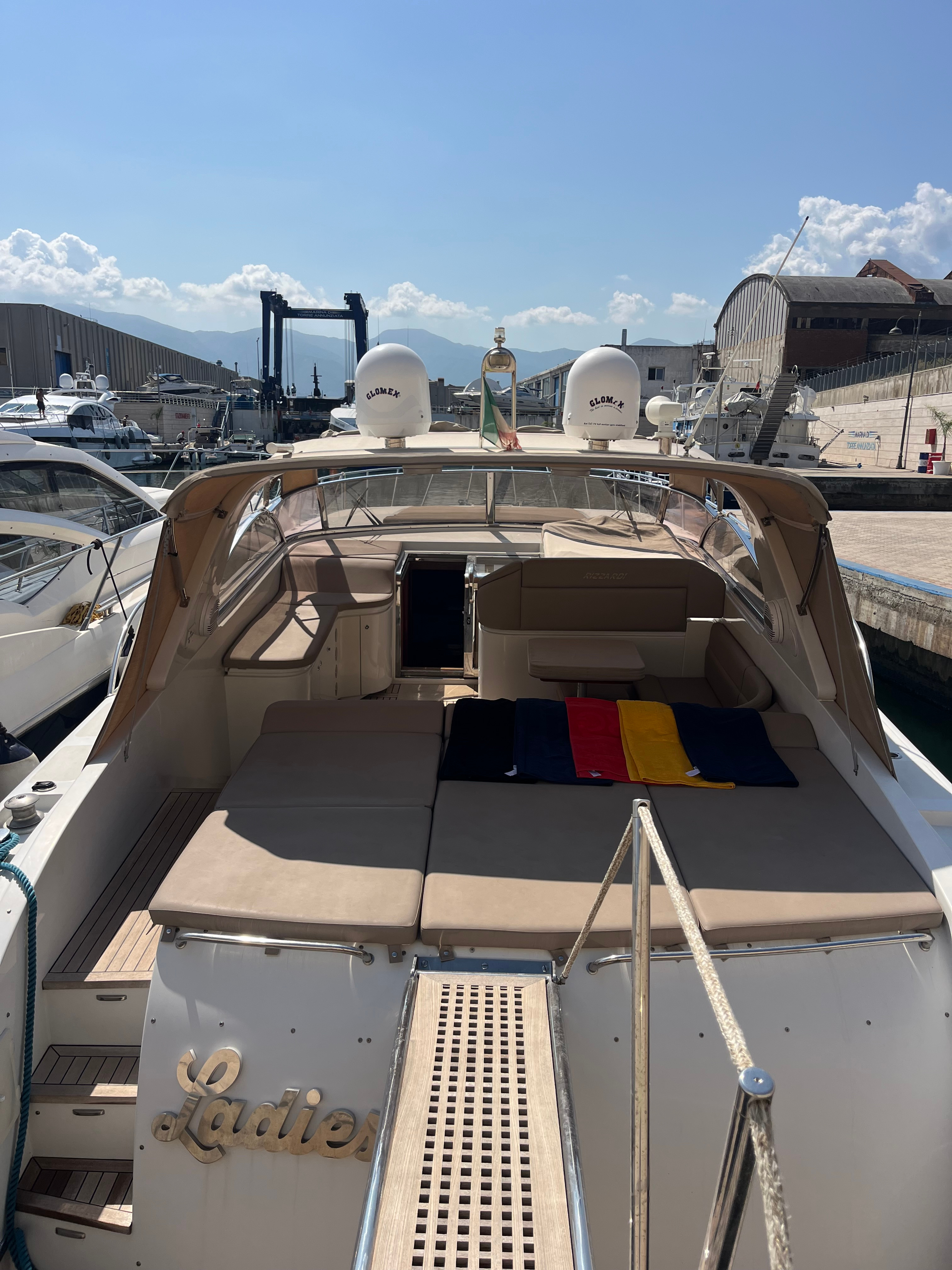 2003 Rizzardi 50 Top Line à vendre et à louer (photo 4)