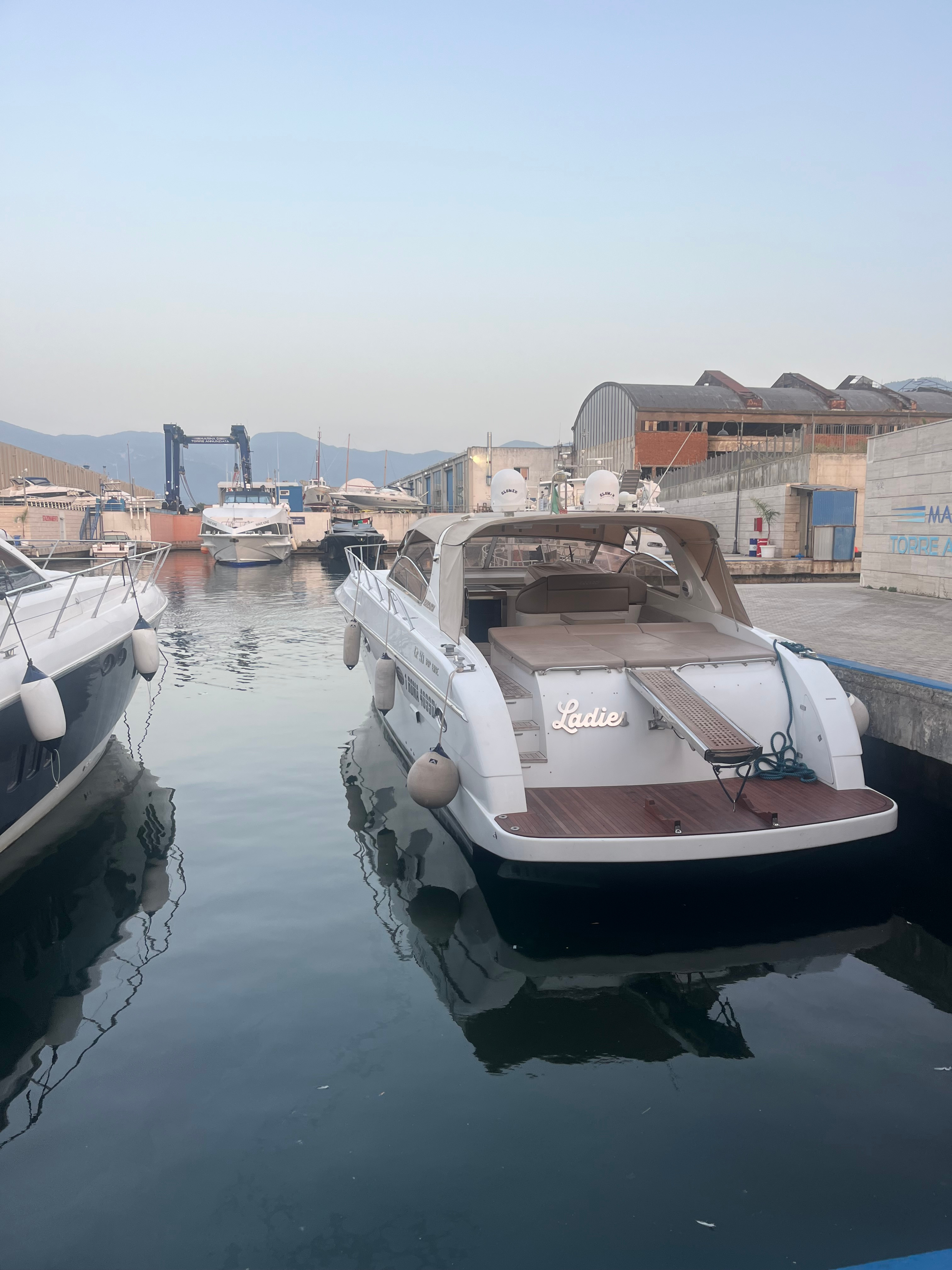 2003 Rizzardi 50 Top Line à vendre et à louer (photo 8)