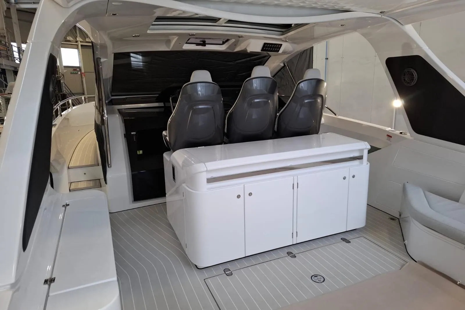 2025 Azimut Verve 42 for sale (photo 6)