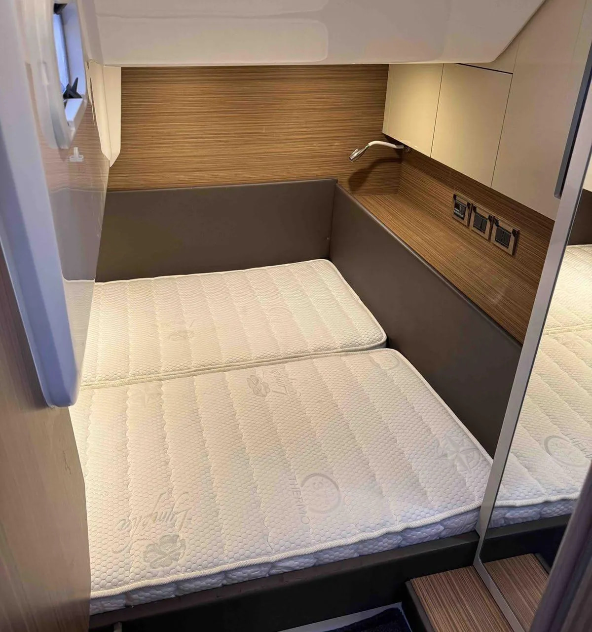 2020 Azimut Atlantis 34 for sale (photo 9)